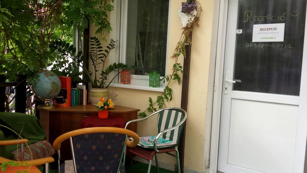 Auberge de jeunesse Romzsa Tódor Kollégium à Szeged Extérieur photo